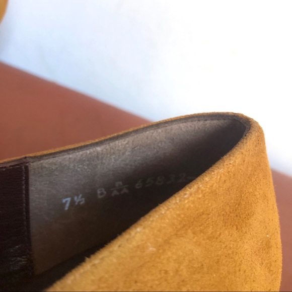 Never worn vintage 80s Thomas Wallace suede pumps - Picture 7 of 9